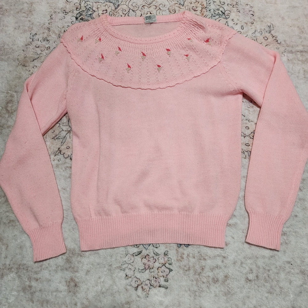 Elegant Pink Women's Crew Neck Sweater